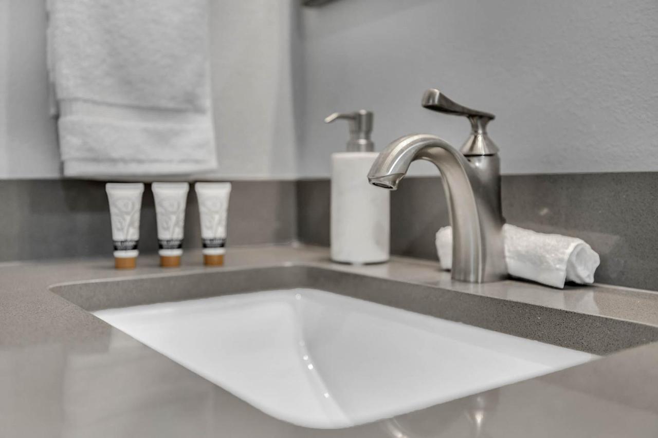 New 1/1 :Loft Minutes From Heart Of Tampa -Unit C Apartment Екстериор снимка